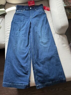 SPANX Wide-Leg Flared Jeans (NEW WITH TAG)